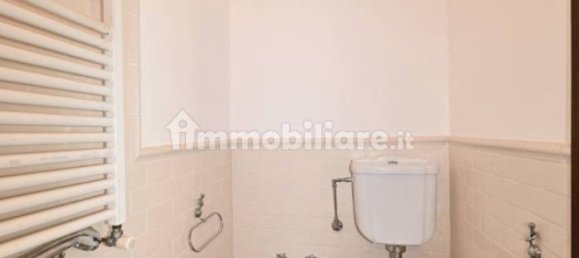 1 bedroom Apartment in Arezzo, Italy No. 355171 12