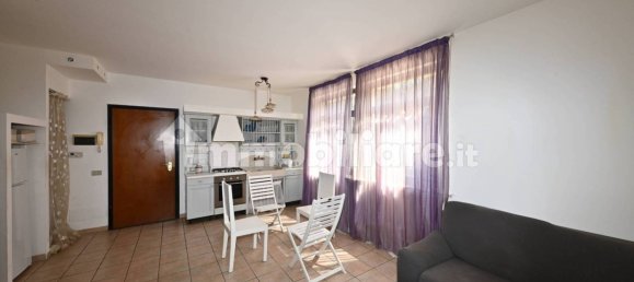 1 bedroom Apartment in Arezzo, Italy No. 355171 3