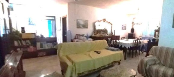 8 rooms Villa in Carrara, Italy No. 45422 3