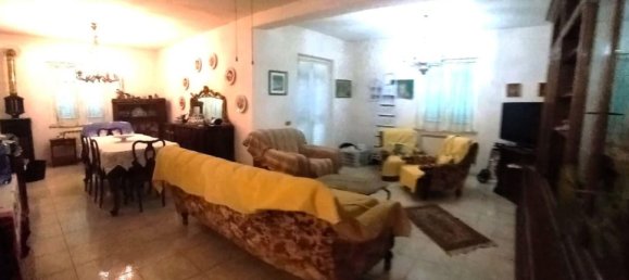 8 rooms Villa in Carrara, Italy No. 45422 4