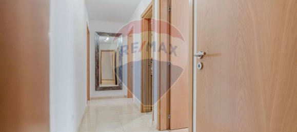 3 bedrooms Apartment in Lisbon, Portugal No. 75723 6