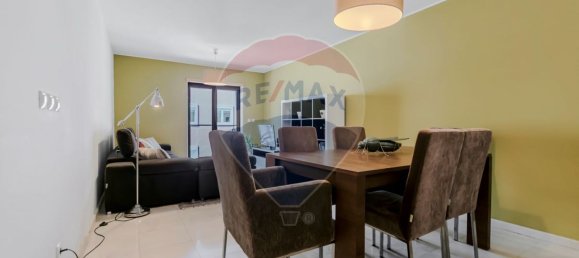 3 bedrooms Apartment in Lisbon, Portugal No. 75723 24