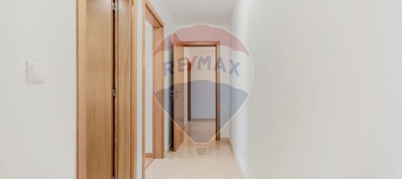 3 bedrooms Apartment in Lisbon, Portugal No. 75723 7