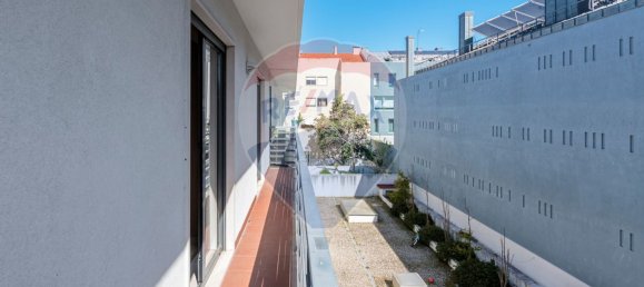 3 bedrooms Apartment in Lisbon, Portugal No. 75723 16