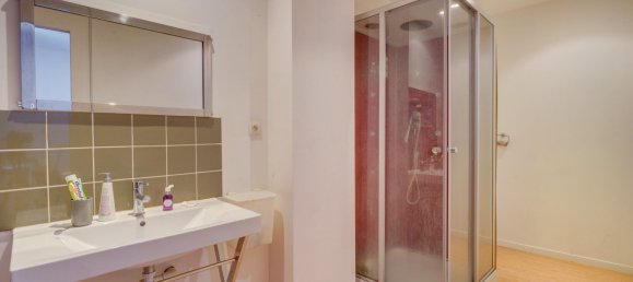 8 غرف نوم منزل في Berson, France رقم 281419 13