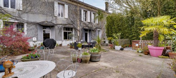 8 غرف نوم منزل في Berson, France رقم 281419 18