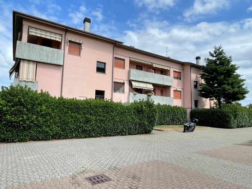 Apartamento T2 em Arconate, Italy N.º 324782