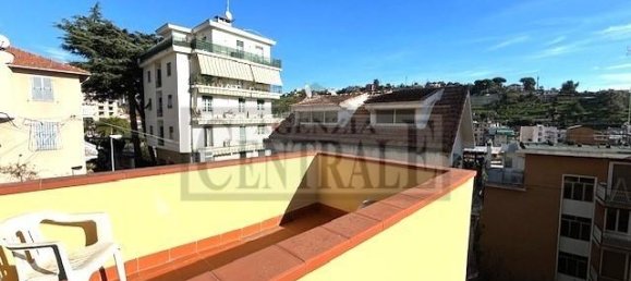 3 rooms Apartment in Sanremo, Italy No. 237690 3