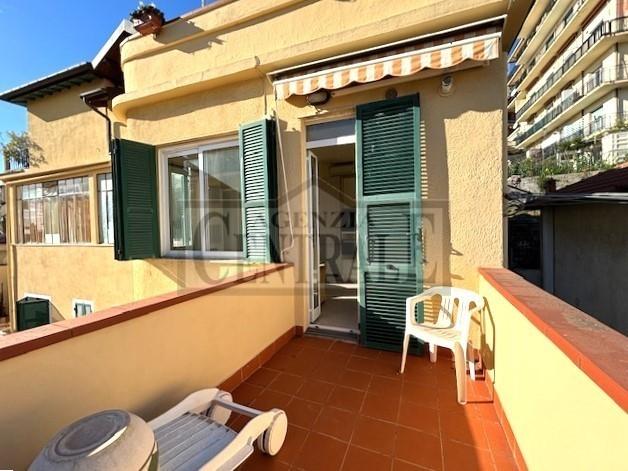 3 rooms Apartment in Sanremo, Italy No. 237690