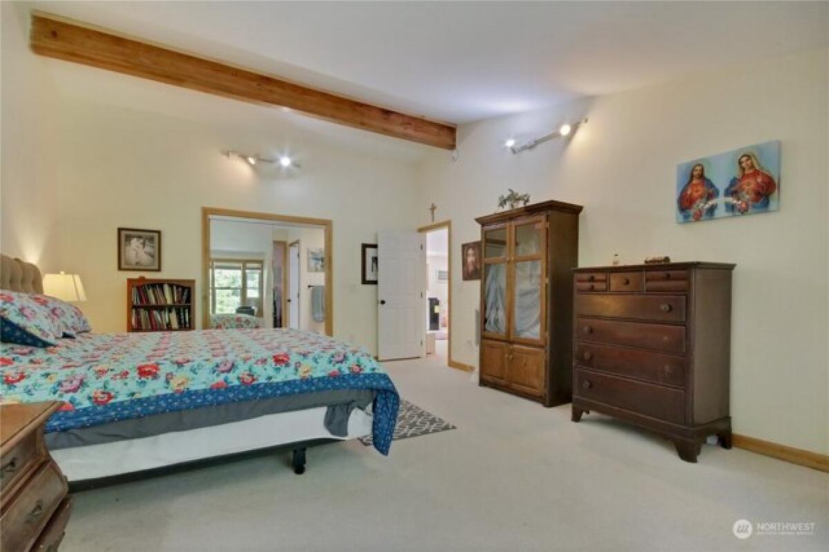 4 bedrooms House in Yelm, USA No. 433617