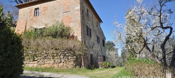 6 bedrooms House in Montepulciano, Italy No. 56402 12