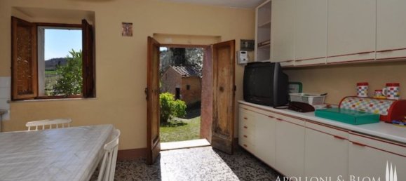 6 bedrooms House in Montepulciano, Italy No. 56402 6