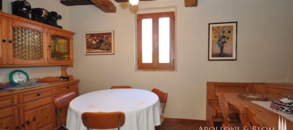 6 bedrooms House in Montepulciano, Italy No. 56402 5
