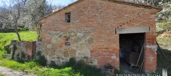 6 bedrooms House in Montepulciano, Italy No. 56402 16