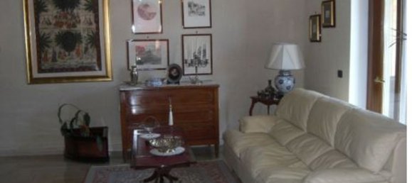 3 rooms Apartment in Solofra, Italy No. 93638 7
