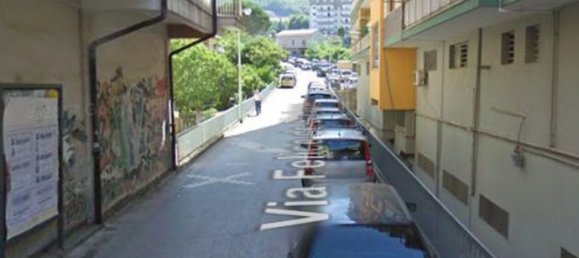 3 rooms Apartment in Solofra, Italy No. 93638 2