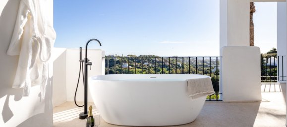 3 bedrooms Apartment in La Quinta, Spain No. 139873 19