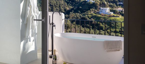 3 bedrooms Apartment in La Quinta, Spain No. 139873 12