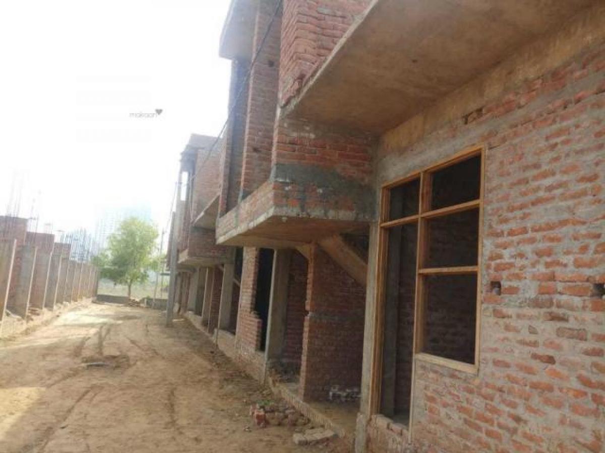 2 bedrooms House in Noida, India No. 51553