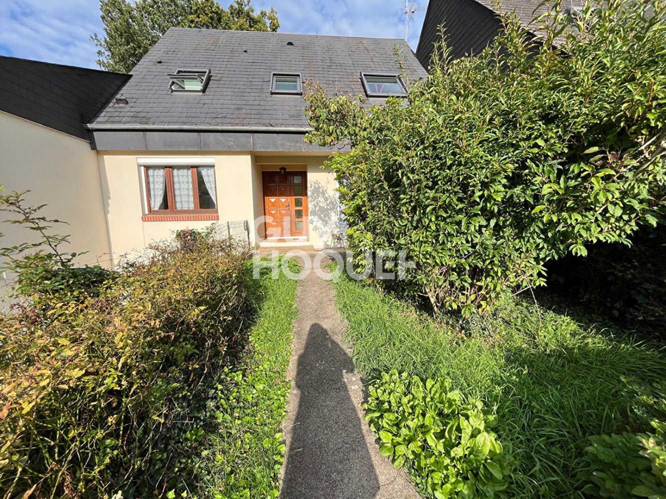 Casa de 4 dormitorios en Orleans, France No. 228259