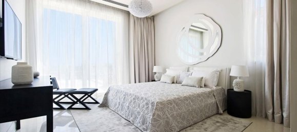 5 bedrooms Villa in Larnaca, Cyprus No. 1686 4