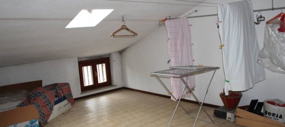 3 bedrooms Castles in Villafranca di Verona, Italy No. 206807 2