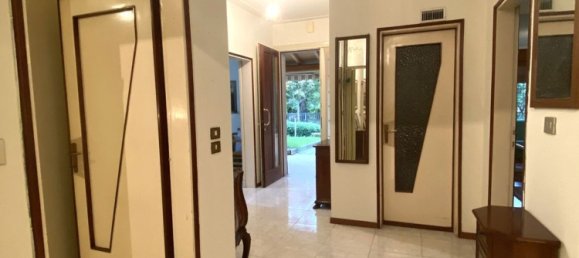 Квартира с 5 комнатами в Чинто Каомаджоре, Италия № 277967 5