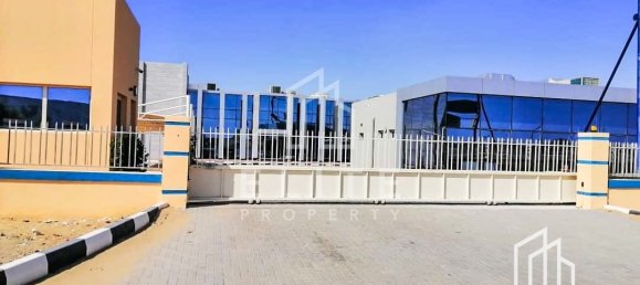 8288m² Warehouse in Dubai, UAE No. 97737 11