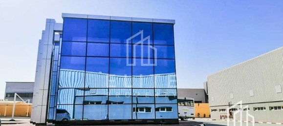 8288m² Warehouse in Dubai, UAE No. 97737 8