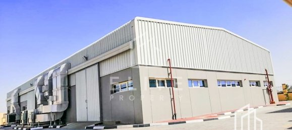 8288m² Warehouse in Dubai, UAE No. 97737 14