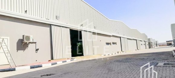 8288m² Warehouse in Dubai, UAE No. 97737 21