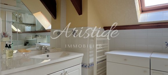 Casa de 5 dormitorios en Olivet, France No. 214728 9