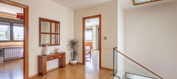 Casa de 5 dormitorios en Huétor Vega, Spain No. 171334 36