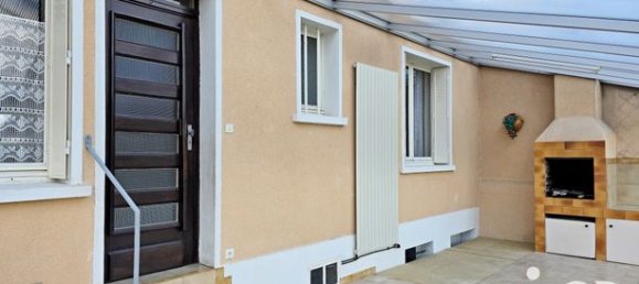 Casa de 4 dormitorios en Saint-Maur, France No. 310608 3