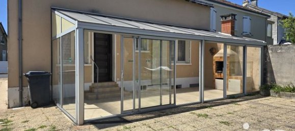 Casa de 4 dormitorios en Saint-Maur, France No. 310608 2