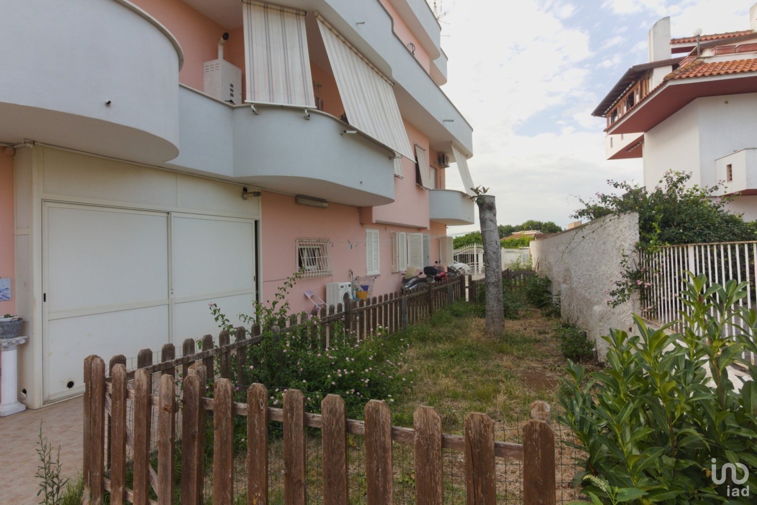 Квартира с 2 спальнями в Неттуно, Италия № 282734