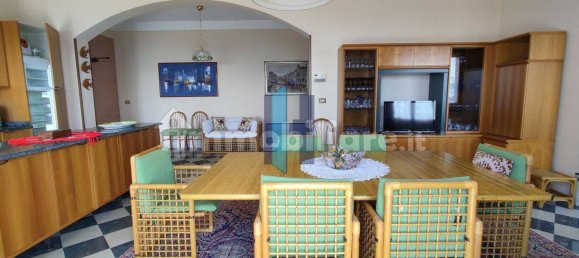 3 Schlafzimmer Villa in Serle, Italy, Nr. 135039 9