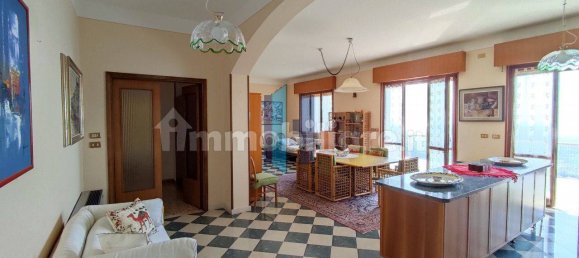 3 Schlafzimmer Villa in Serle, Italy, Nr. 135039 11
