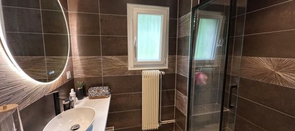 5 bedrooms House in Canteleu, France No. 310430 6