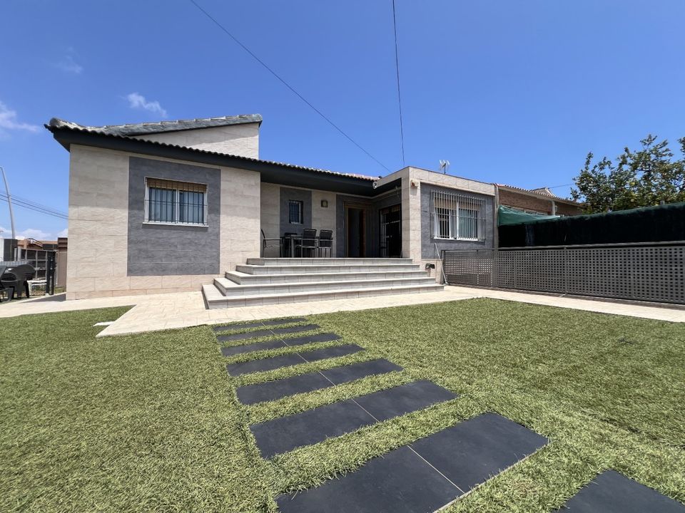 3 غرف نوم تاون هاوس في Torrevieja, Spain رقم 190798