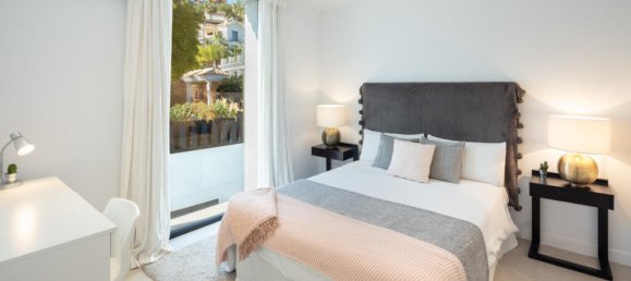 4 Schlafzimmer Villa in Marbella, Spain, Nr. 30614 26