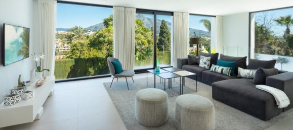 4 Schlafzimmer Villa in Marbella, Spain, Nr. 30614 19