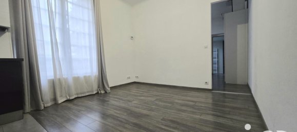 2 rooms Apartment in L'Hay-les-Roses, France No. 193375 4