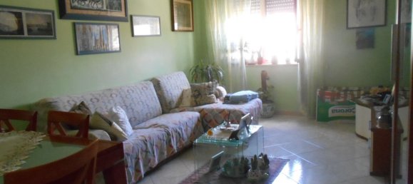 3 rooms Apartment in Pozzuoli, Italy No. 162595 8