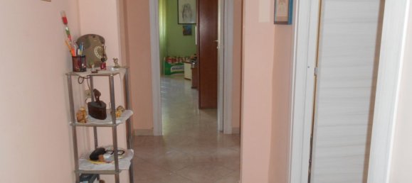3 rooms Apartment in Pozzuoli, Italy No. 162595 6