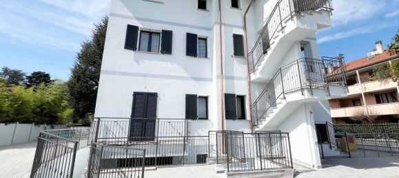 2غرفة شقة في Seregno, Italy رقم 115789 22