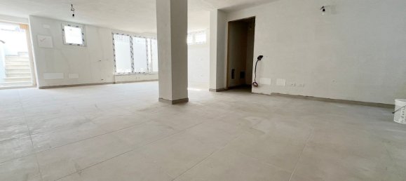 2غرفة شقة في Seregno, Italy رقم 115789 14