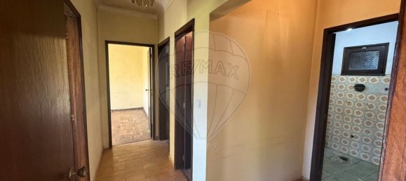 3 bedrooms House in Turiz, Portugal No. 43323 14