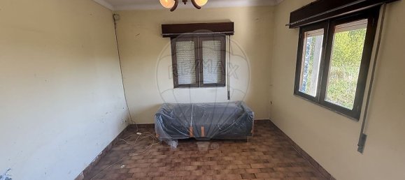 3 bedrooms House in Turiz, Portugal No. 43323 12