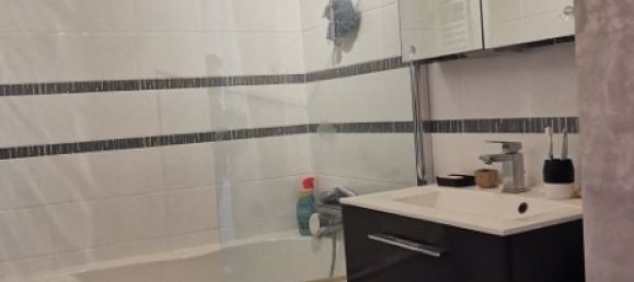 2 Schlafzimmer Wohnung in Epernay, France, Nr. 257237 9